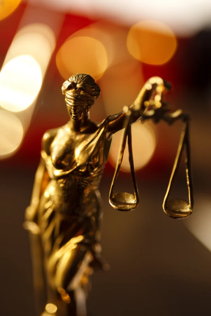 Poppers Legal France 2026: Laws & Buying Advice 2 lady justice statue with balance scales and bokeh 2026 03 24 21 54 55 utc